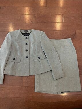 Liz Claiborne Light Gray Peplum Blazer and Skirt Set